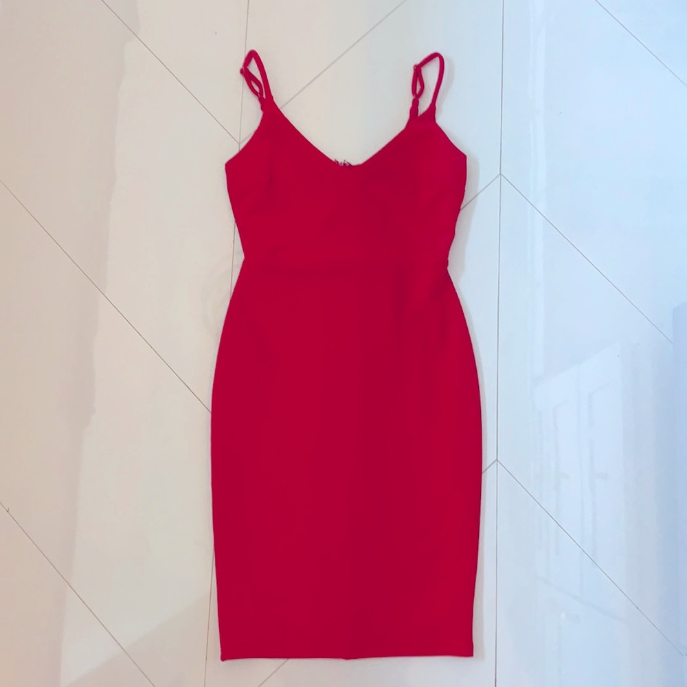 Red short dress